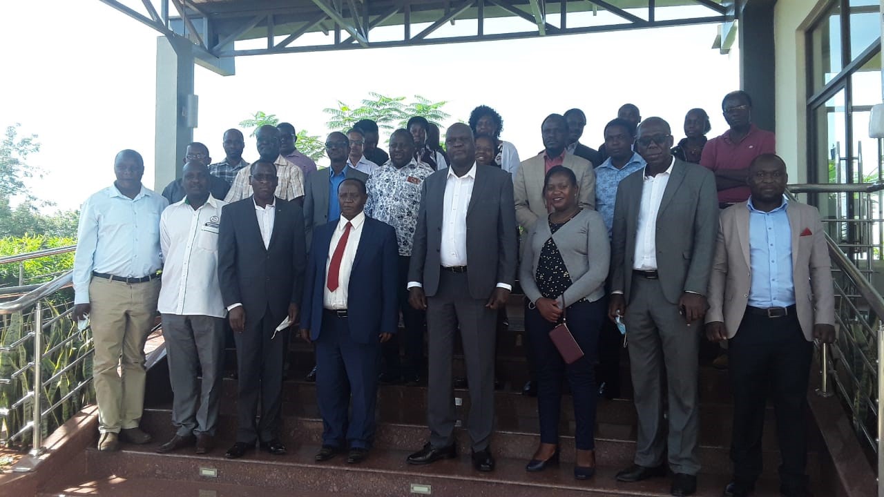 Moi University lecturers and management at the TEA-LP curriculum workshop in Kisumu, 2021